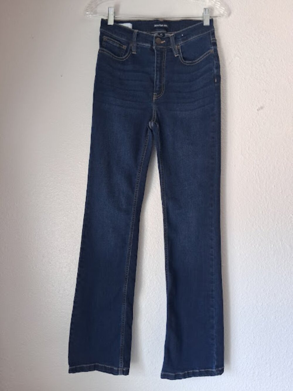 Calvin Klein Jeans women's size 2/26 dark wash jeans